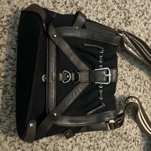 Oxone Paris Crossbody Bag - Picture 10 of 10